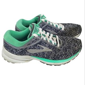 Brooks lauch 5 running shoes black/mint size 7.5 good condition no insoles